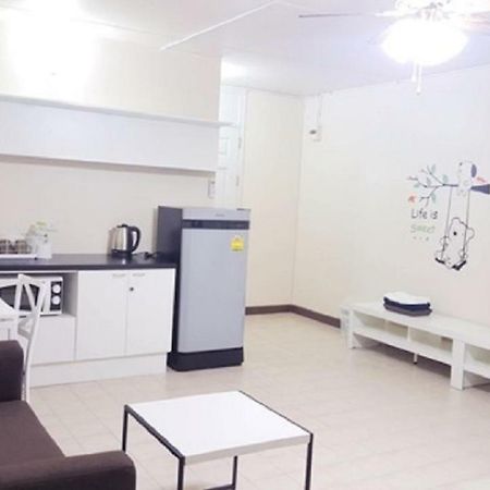 Popular Condo C4 논타부리 외부 사진