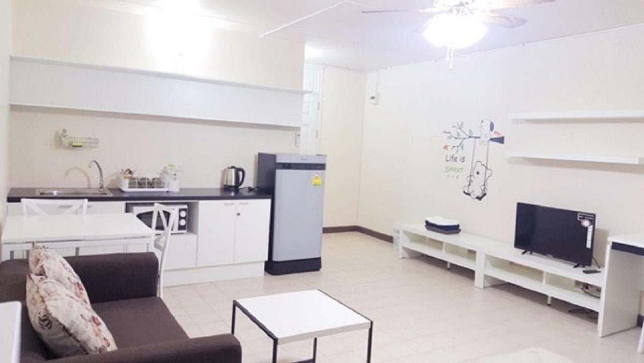 Popular Condo C4 논타부리 외부 사진